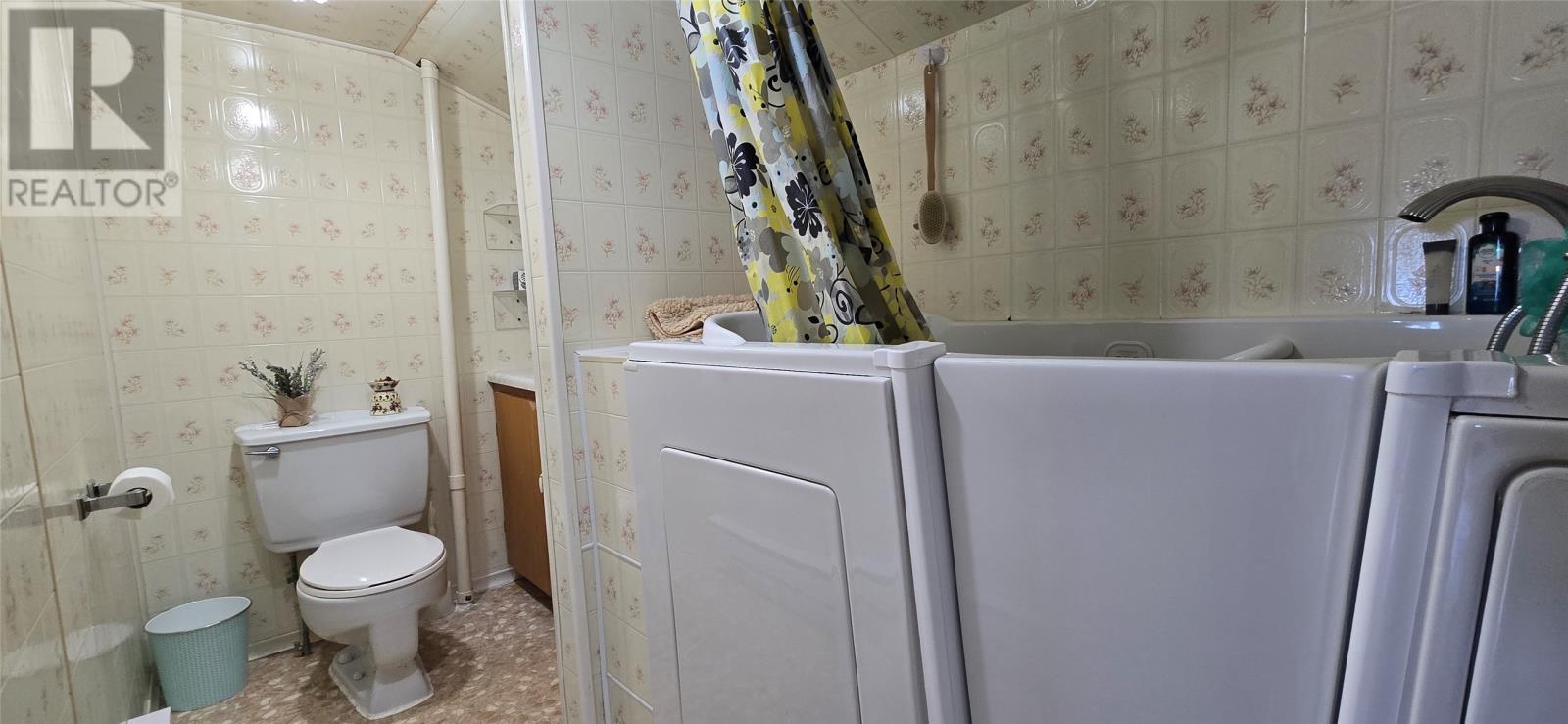 14 Logwood Drive, Fortune, NL - Indoor Photo Showing Laundry Room