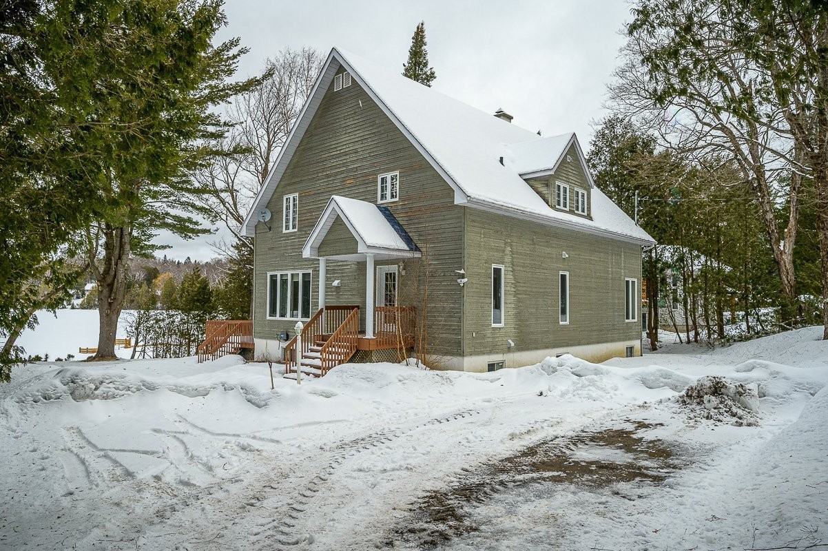 Façade - 247 Ch. Des Cèdres, Sainte-Anne-Des-Lacs, QC - Outdoor