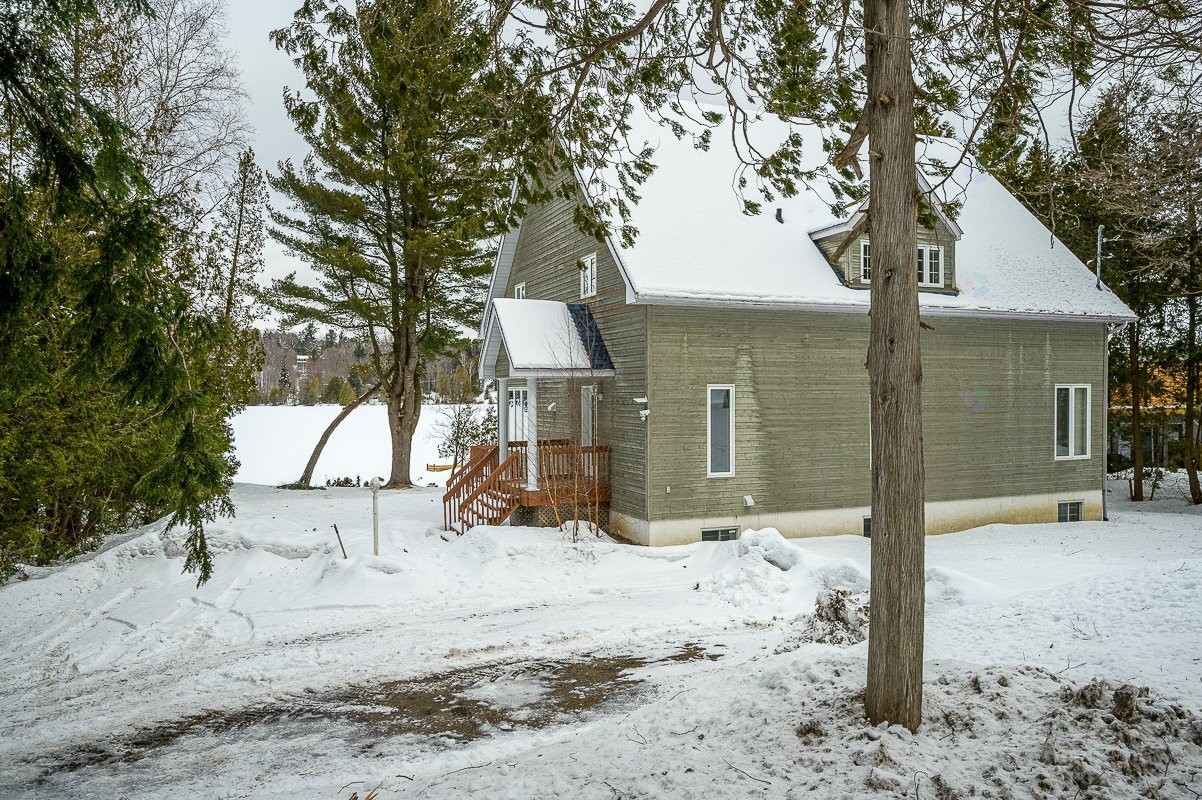 Façade - 247 Ch. Des Cèdres, Sainte-Anne-Des-Lacs, QC - Outdoor