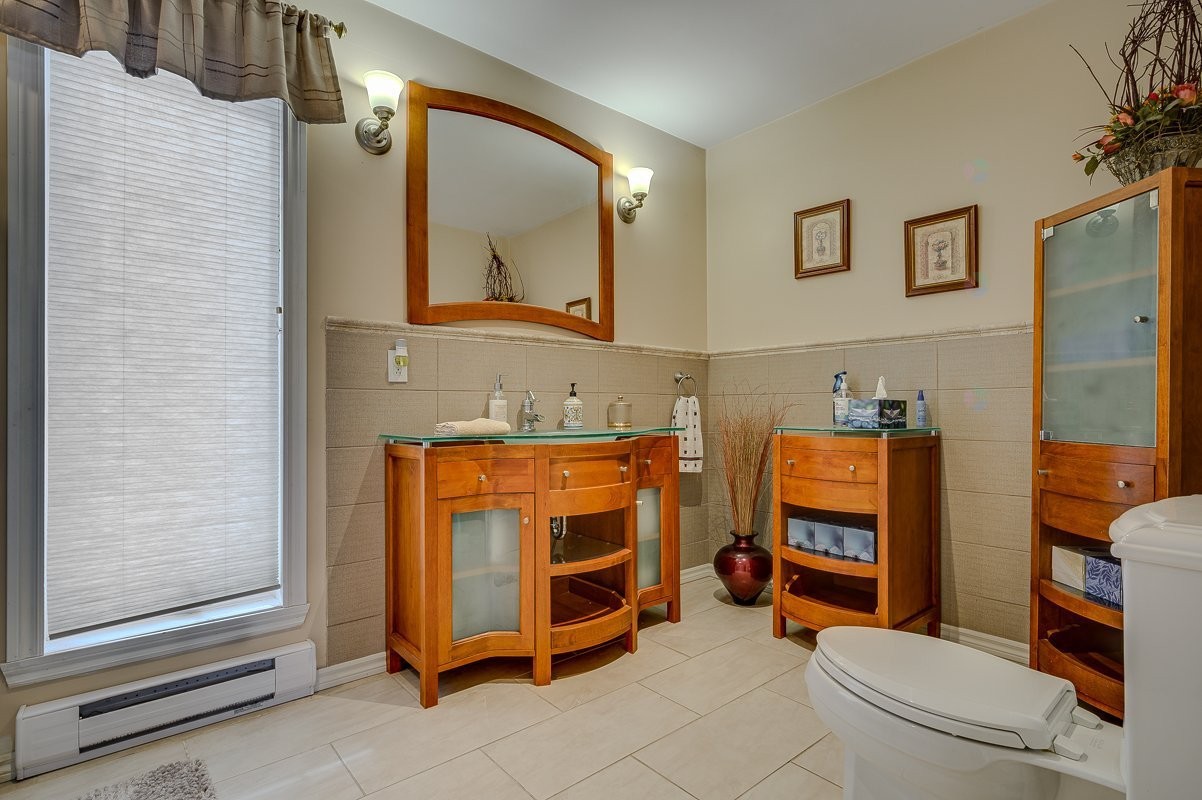 Salle de bains - 247 Ch. Des Cèdres, Sainte-Anne-Des-Lacs, QC - Indoor