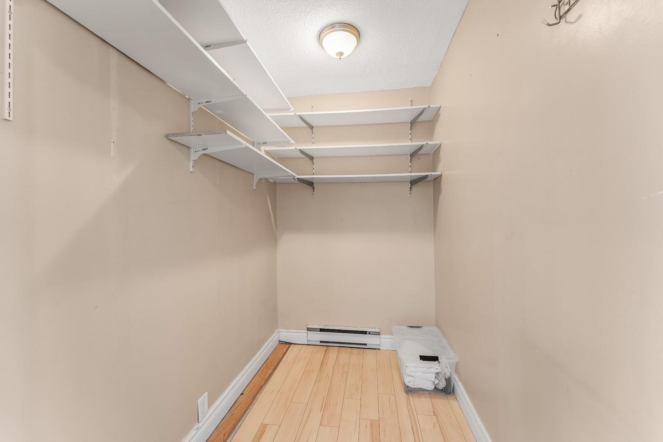 Rangement - 2004-285 Rue Laurier, Gatineau (Hull), QC - Indoor With Storage