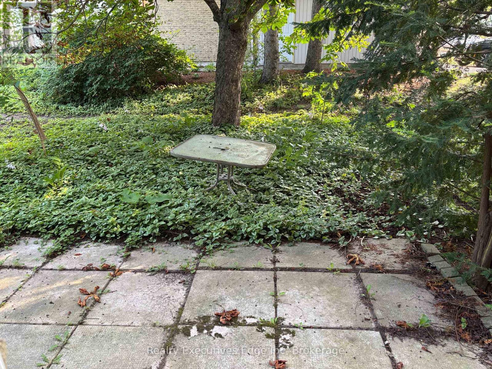 322 Scottsdale Drive, Guelph (Dovercliffe Park/Old University), ON - Outdoor