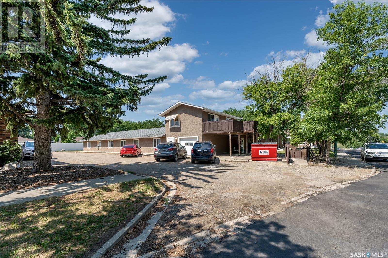 1236 3Rd Avenue Nw, Moose Jaw, SK