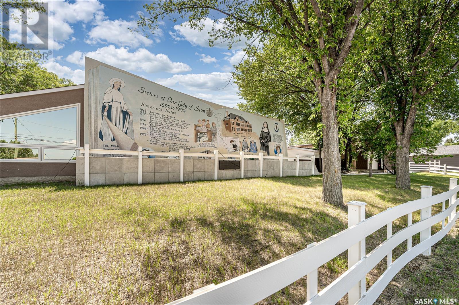 1236 3Rd Avenue Nw, Moose Jaw, SK