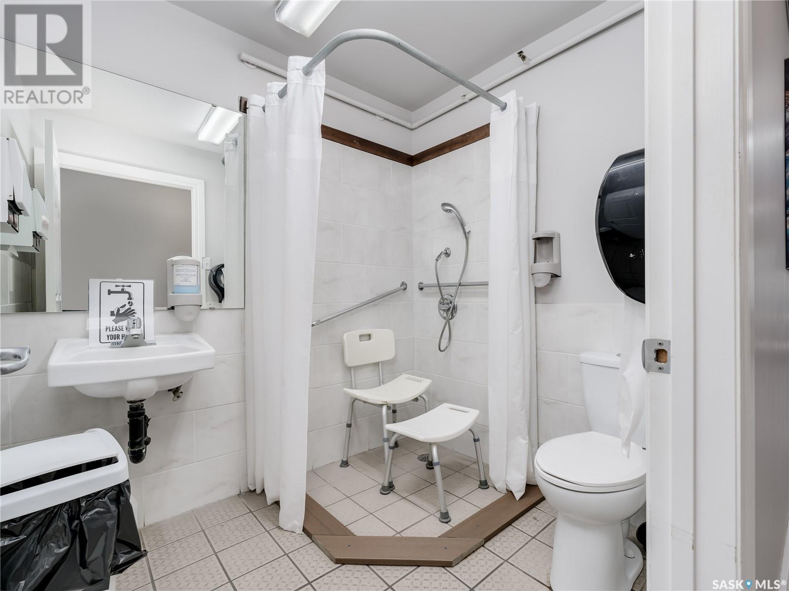 1236 3Rd Avenue Nw, Moose Jaw, SK