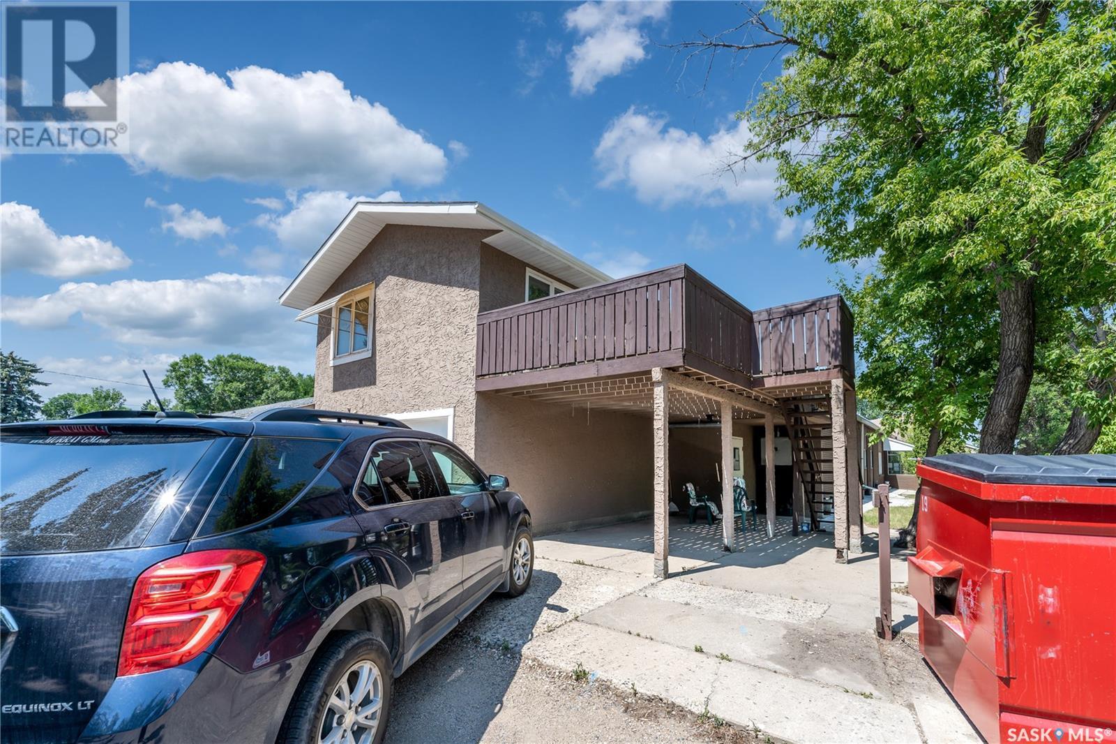 1236 3Rd Avenue Nw, Moose Jaw, SK