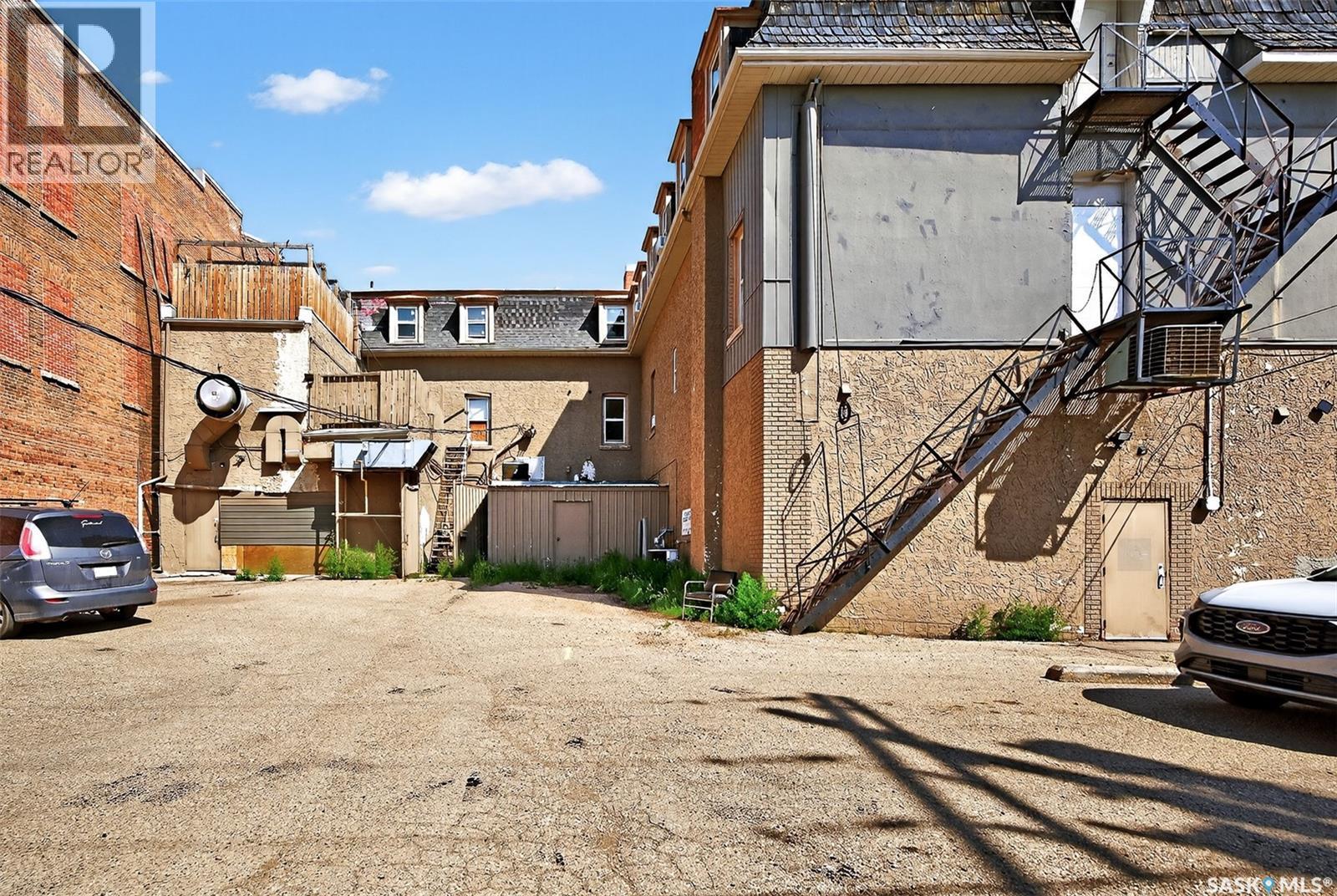 8 Main Street N, Moose Jaw, SK