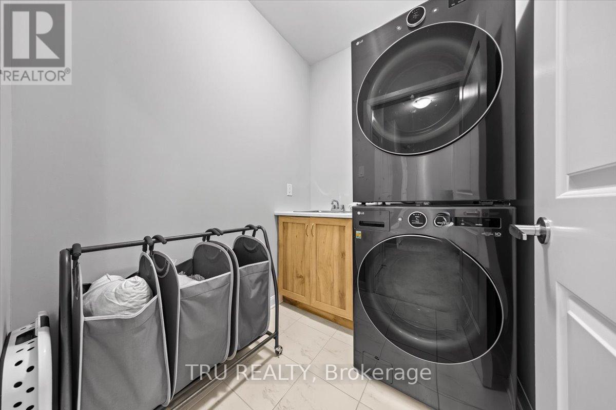 618 Galarneau Way, Ottawa, ON - Indoor Photo Showing Laundry Room