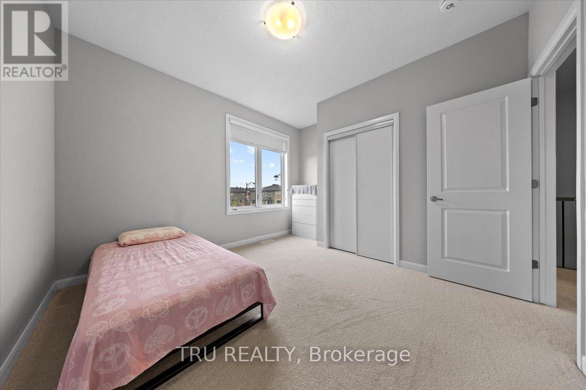 618 Galarneau Way, Ottawa, ON - Indoor Photo Showing Bedroom
