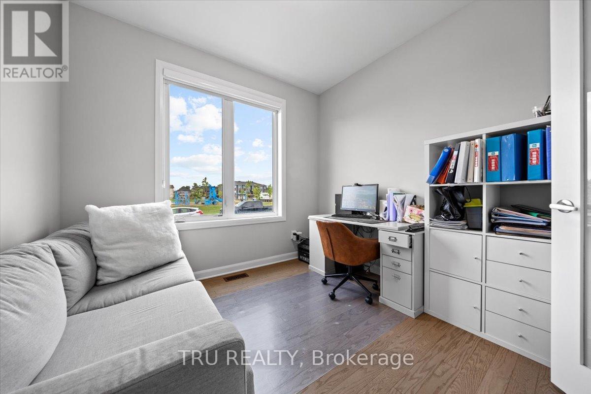 618 Galarneau Way, Ottawa, ON - Indoor Photo Showing Office