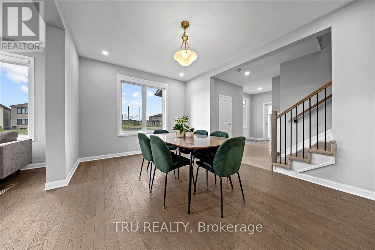 618 Galarneau Way, Ottawa, ON - Indoor Photo Showing Dining Room