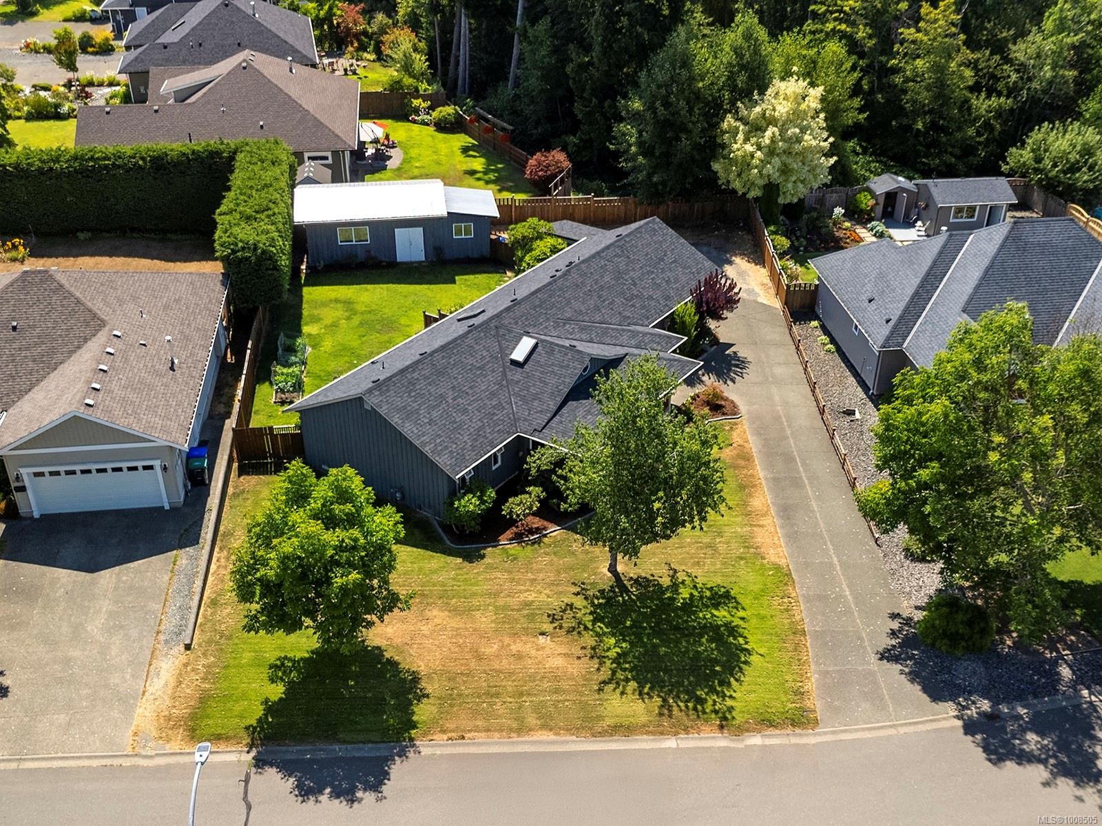 2695 Carstairs Dr, Courtenay, BC