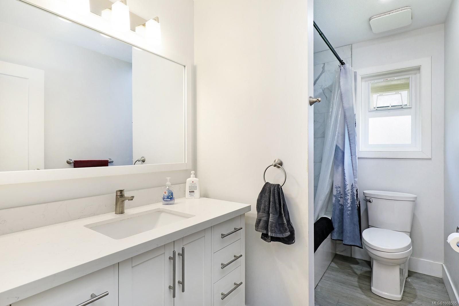 2695 Carstairs Dr, Courtenay, BC