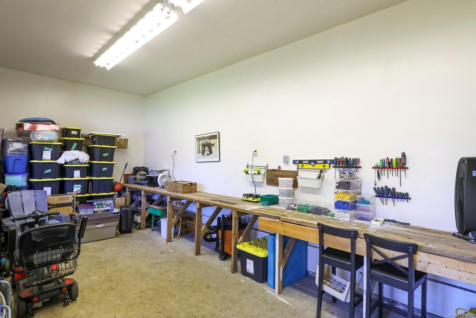 2695 Carstairs Dr, Courtenay, BC