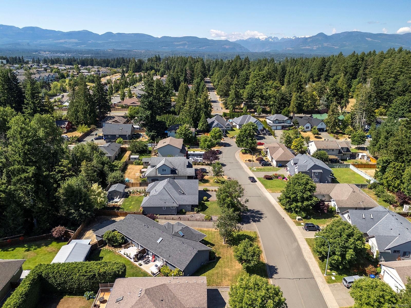 2695 Carstairs Dr, Courtenay, BC