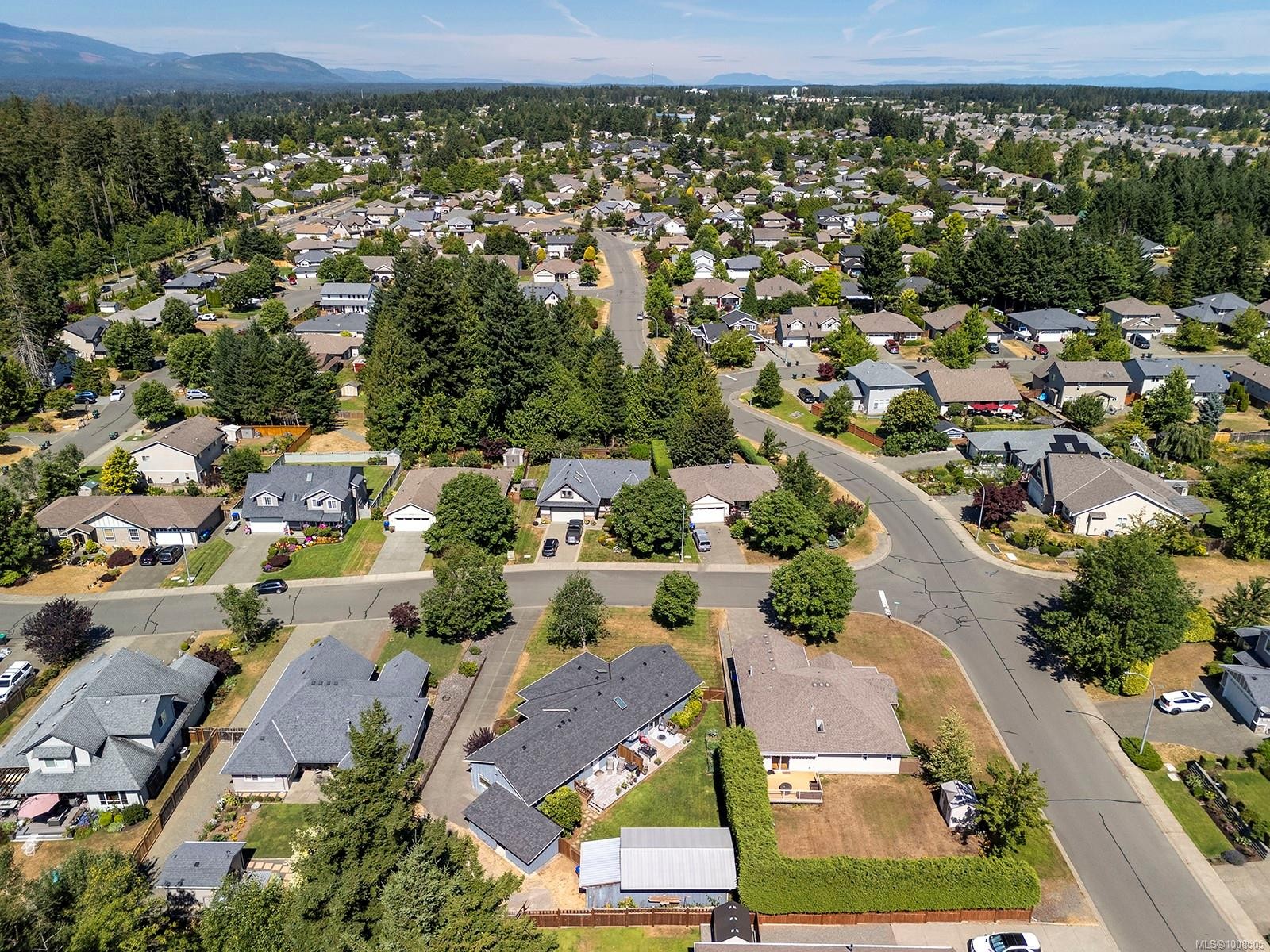 2695 Carstairs Dr, Courtenay, BC