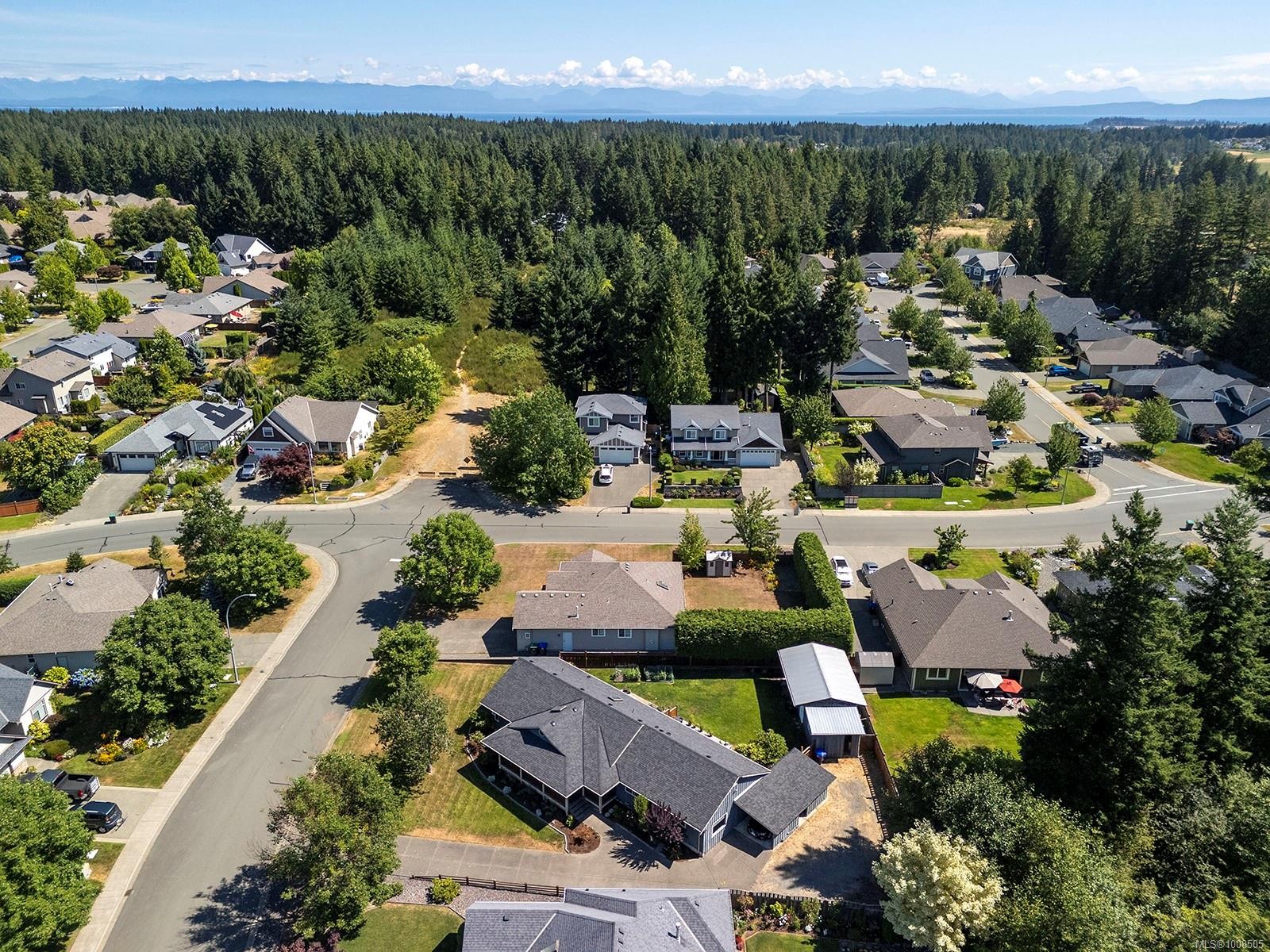 2695 Carstairs Dr, Courtenay, BC