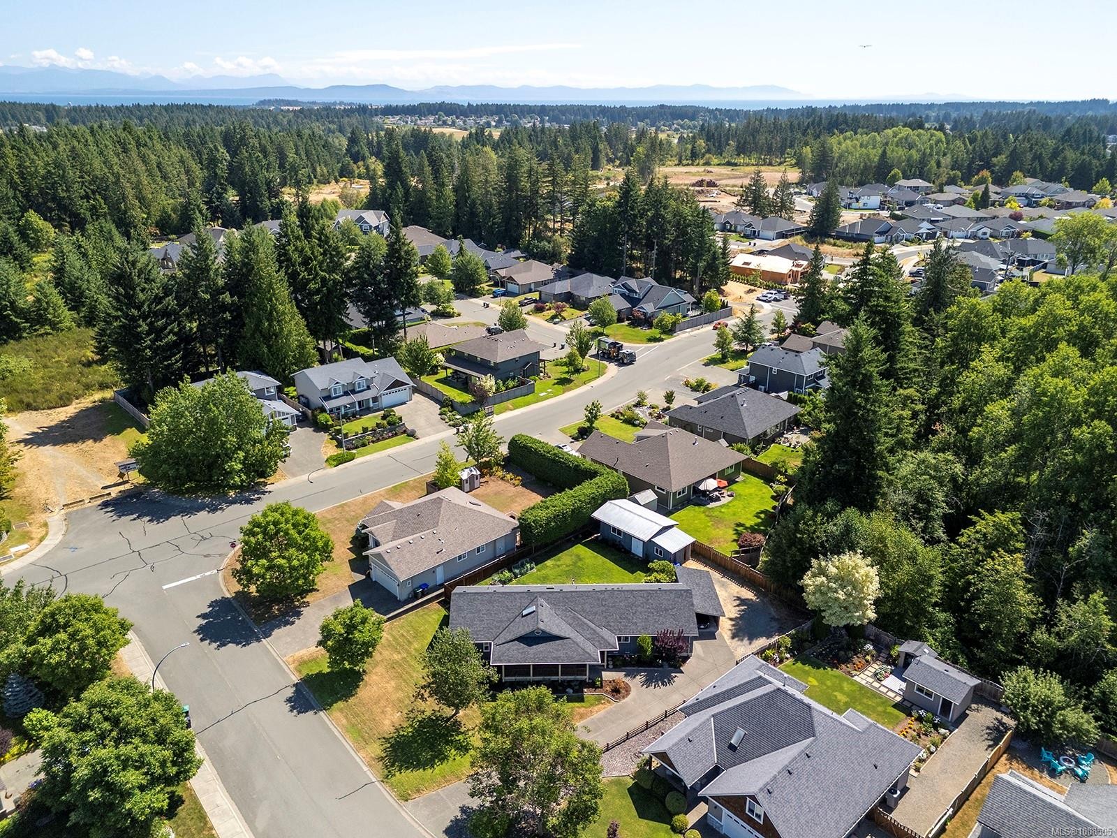 2695 Carstairs Dr, Courtenay, BC