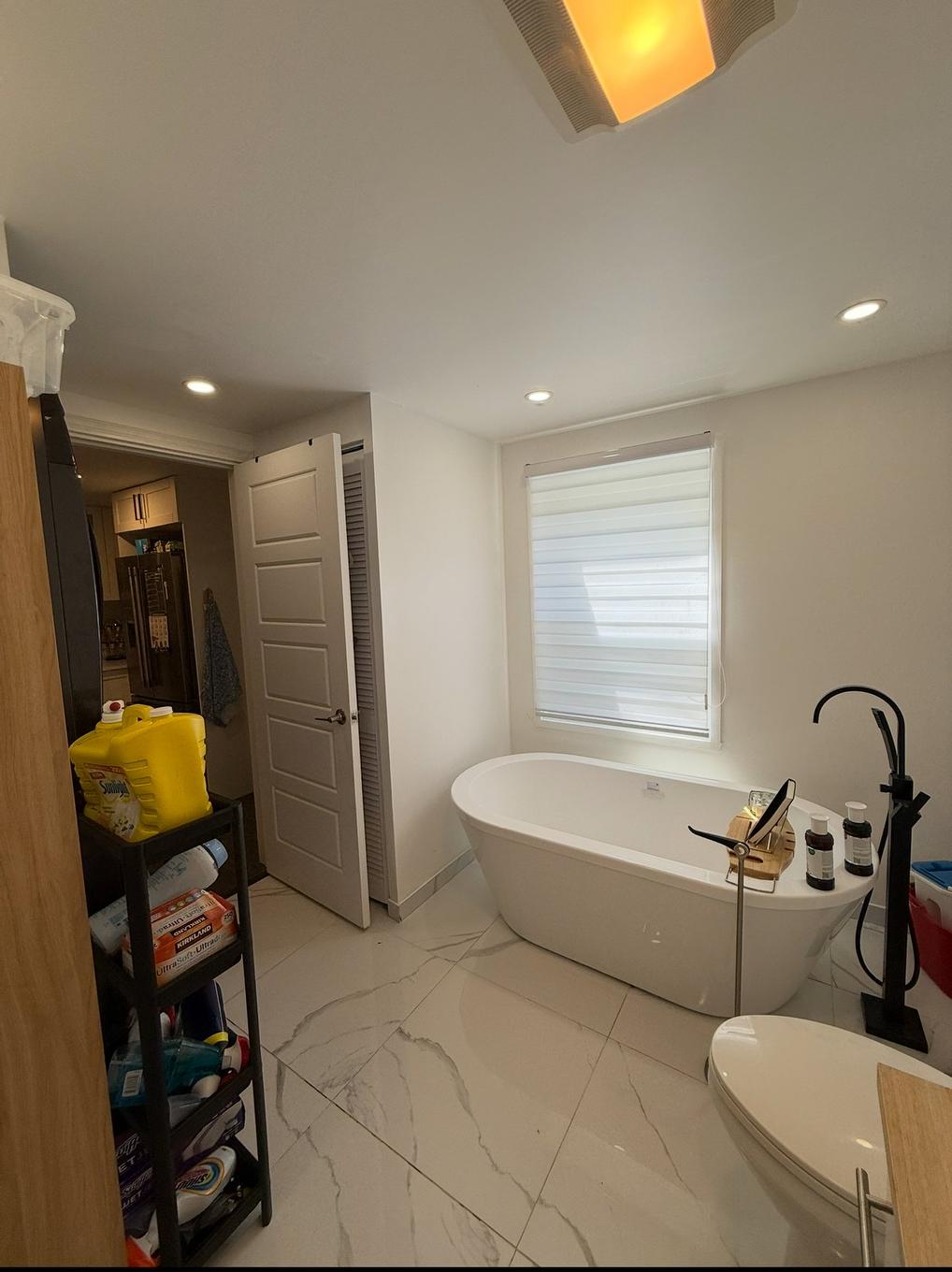 Bathroom - 27 Tsse Debien, Laval (Auteuil), QC - Indoor Photo Showing Bathroom