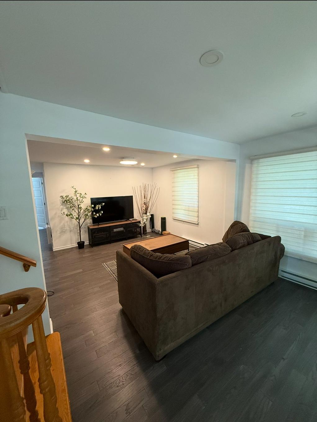 Living room - 27 Tsse Debien, Laval (Auteuil), QC - Indoor Photo Showing Living Room