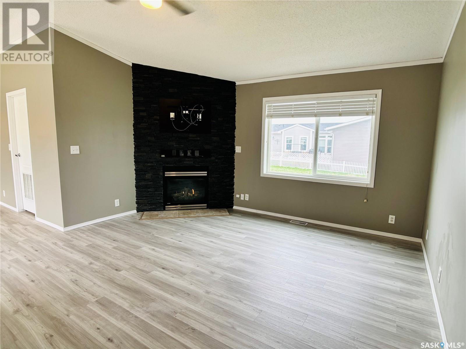 18 2004 Alice Road, Estevan, SK