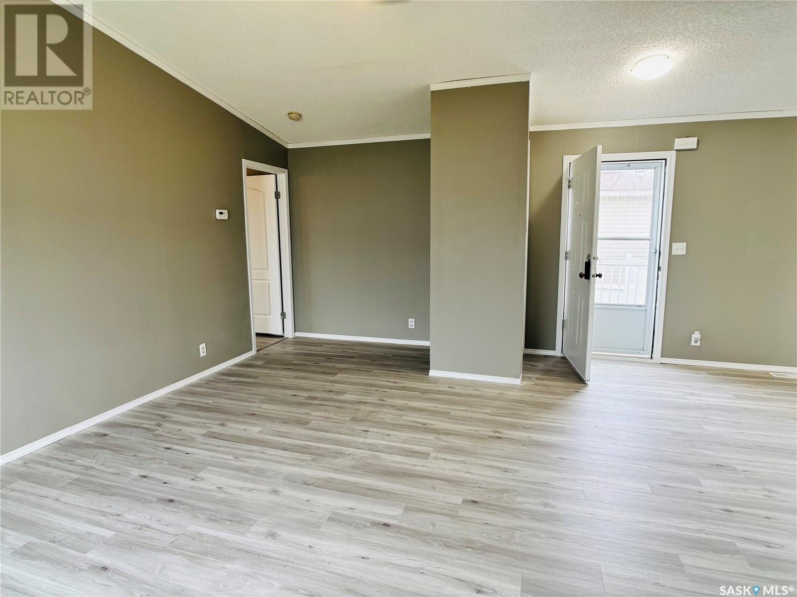 18 2004 Alice Road, Estevan, SK