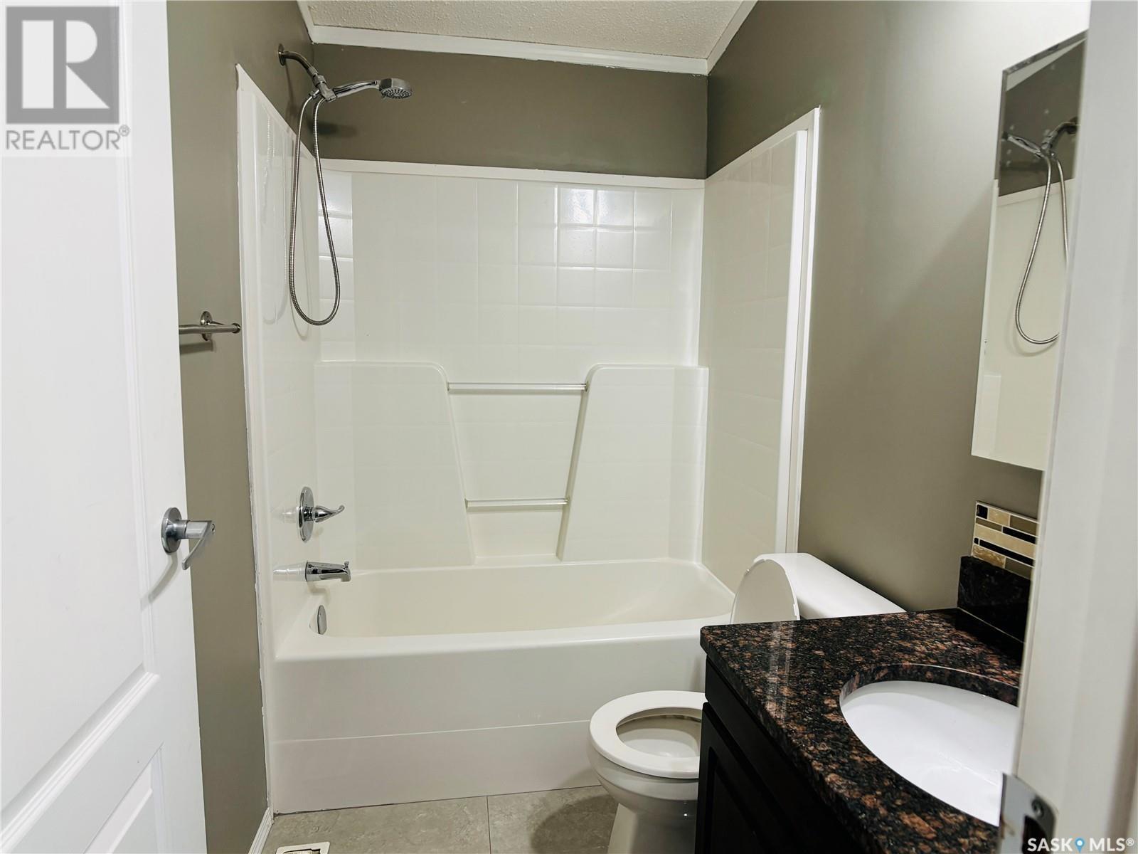 18 2004 Alice Road, Estevan, SK