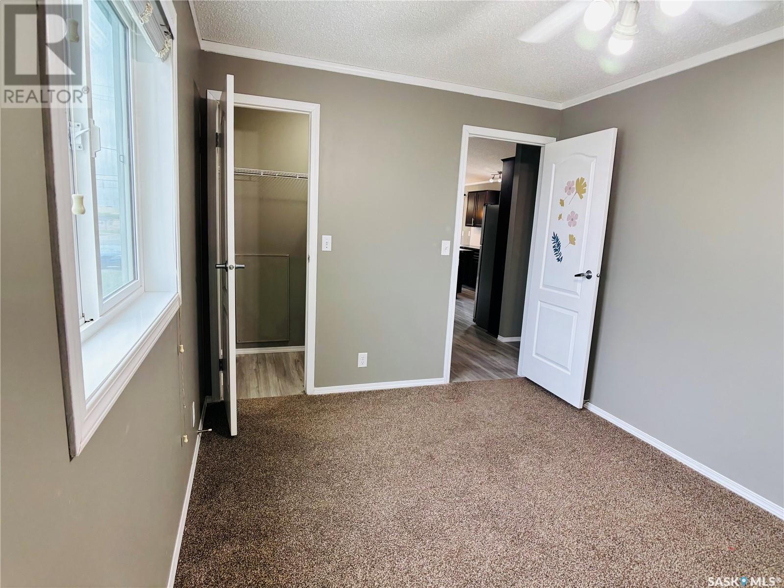 18 2004 Alice Road, Estevan, SK