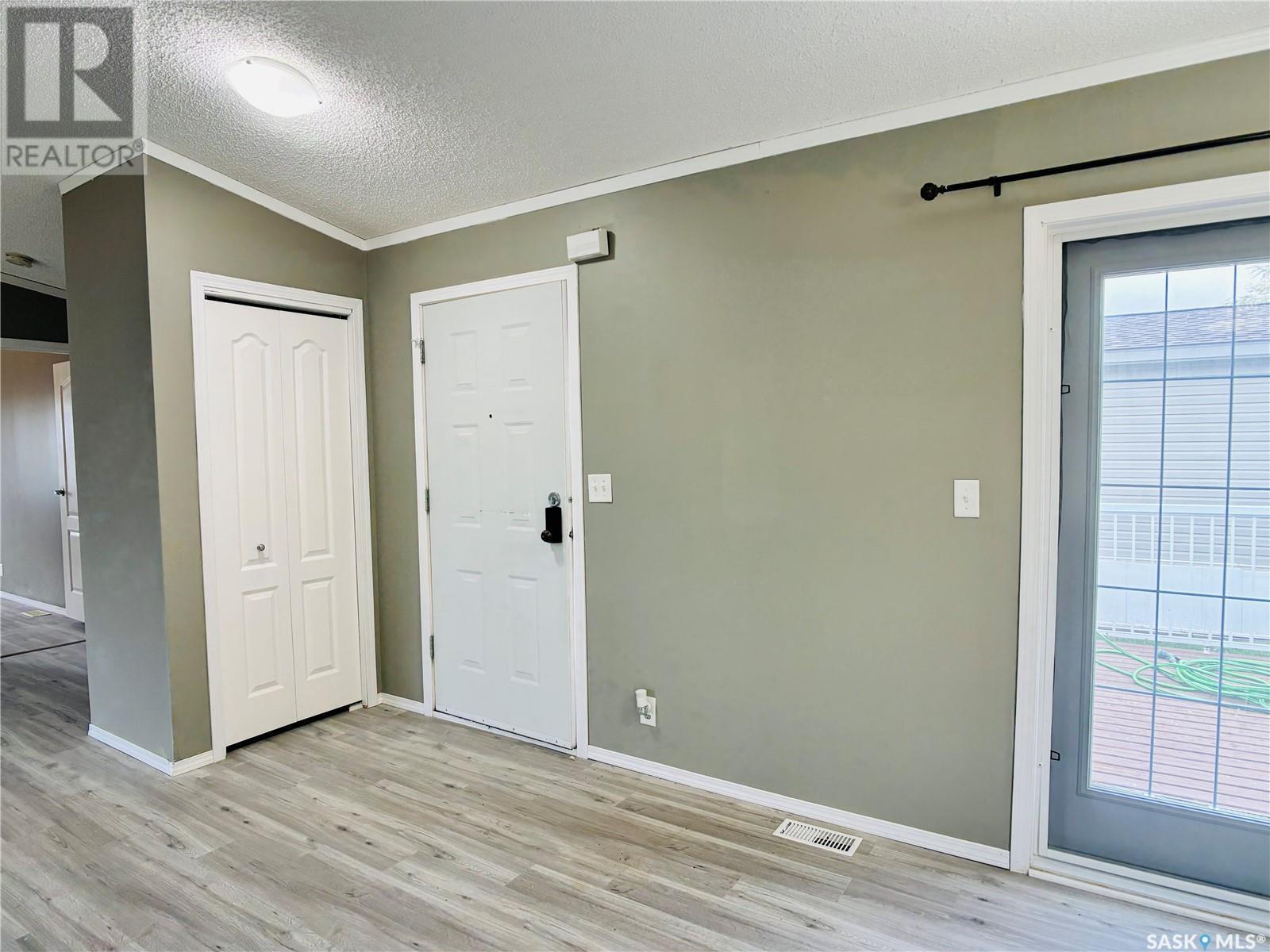 18 2004 Alice Road, Estevan, SK