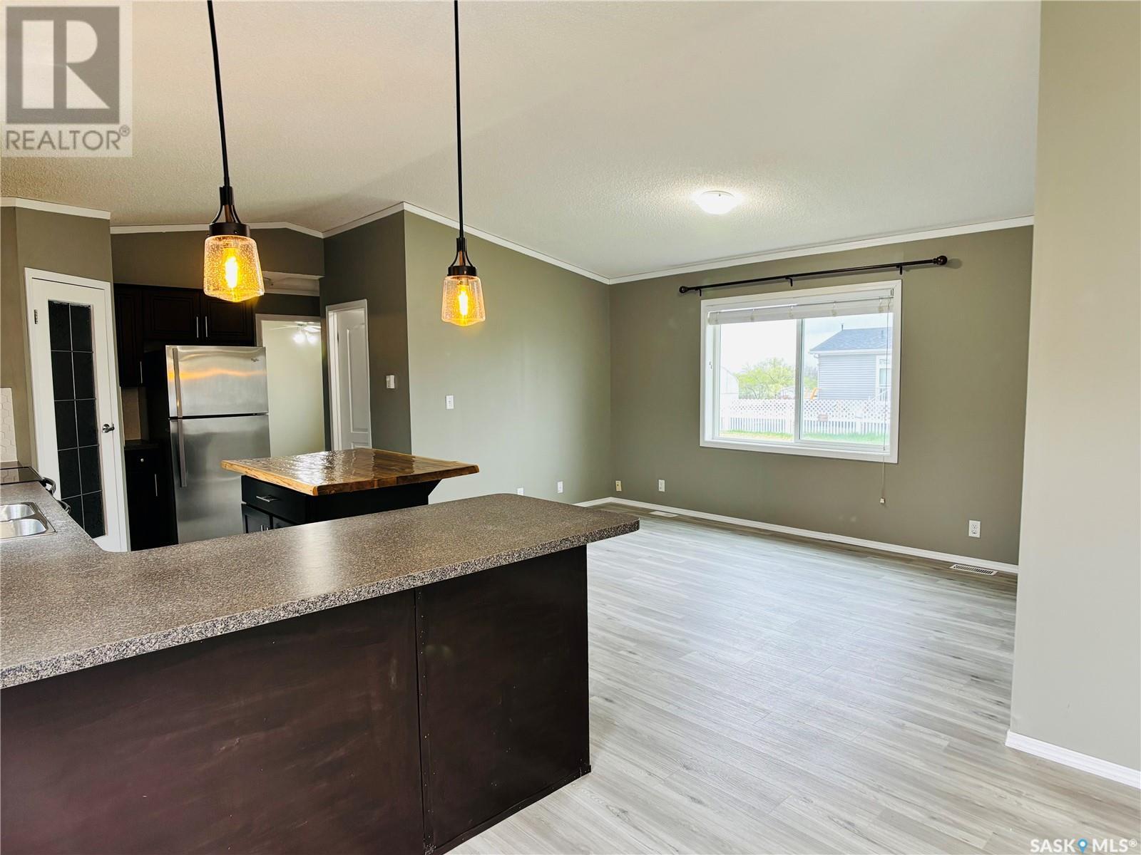 18 2004 Alice Road, Estevan, SK