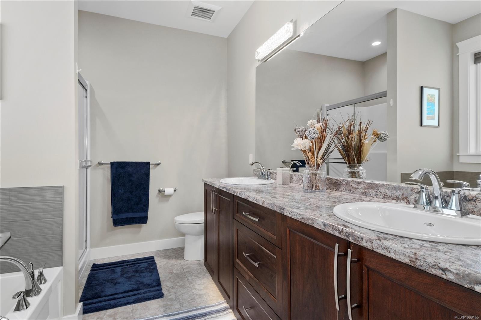 2270 Forest Grove Dr, Campbell River, BC