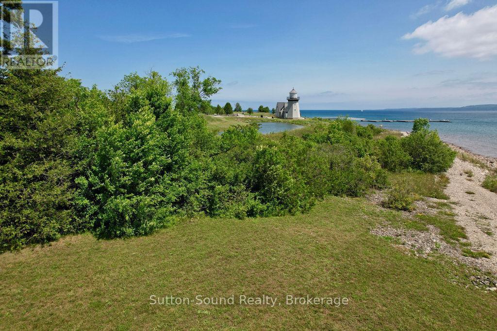 542 Punkinseed Lane, Georgian Bluffs, ON