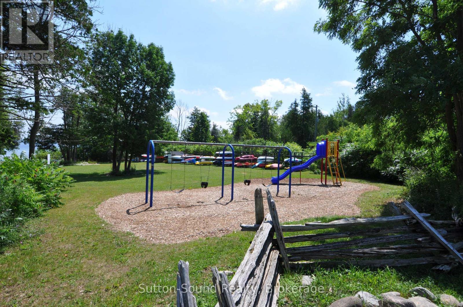Up the road Boat storage - 542 Punkinseed Lane, Georgian Bluffs, ON