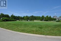 Cobble Beach Putting Green -