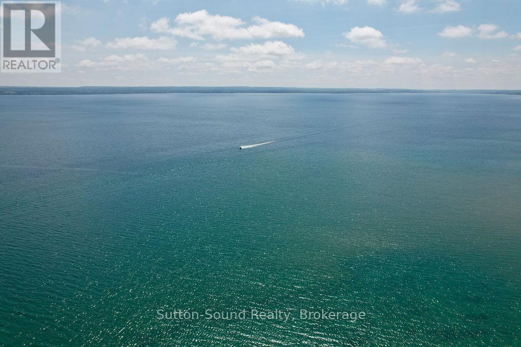 542 Punkinseed Lane, Georgian Bluffs, ON