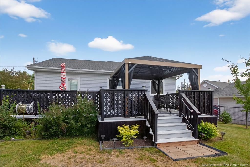 709 Boudreau St, Dieppe, NB