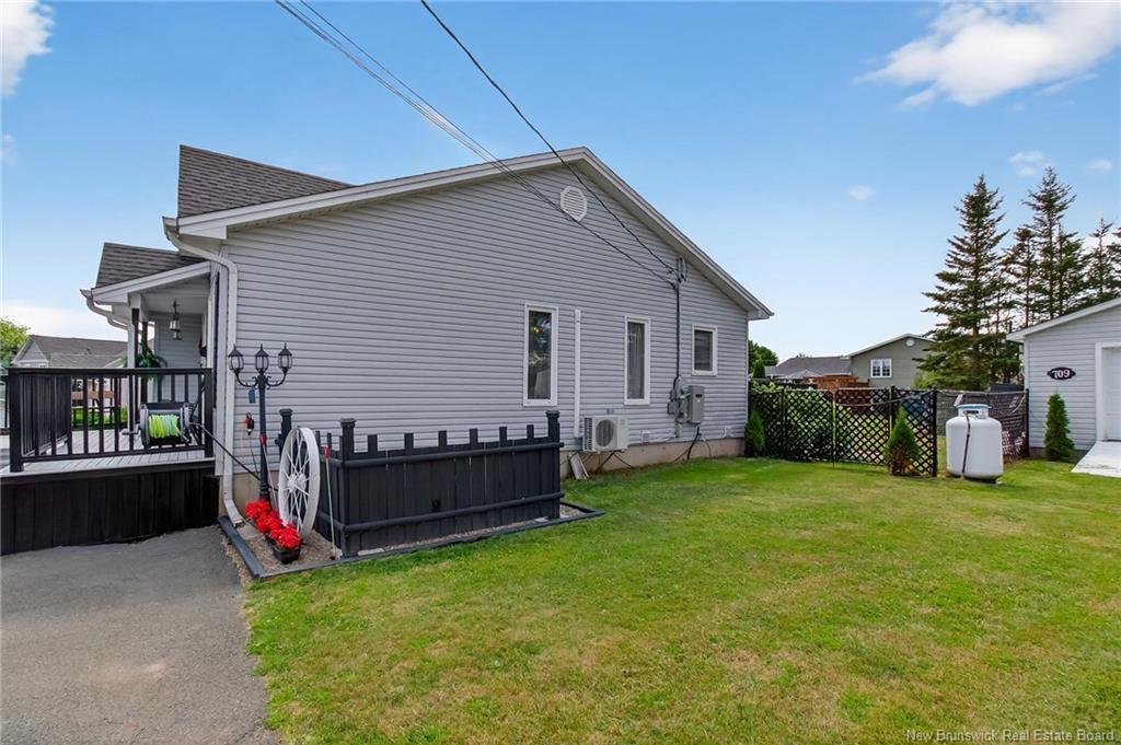 709 Boudreau St, Dieppe, NB