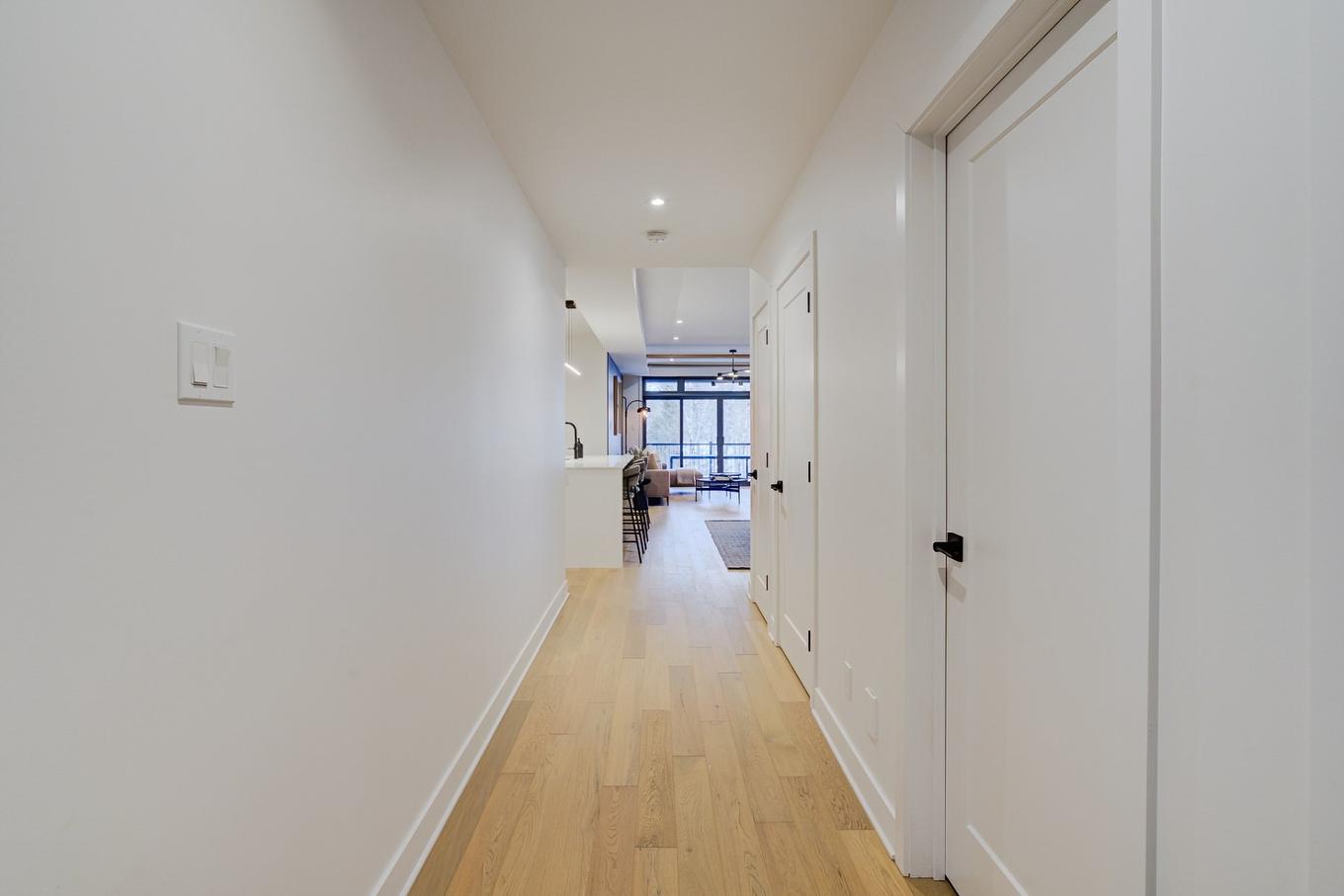 Corridor - 104-2020 Allée Du Val-De-Bagnes, Mont-Tremblant, QC - Indoor Photo Showing Other Room