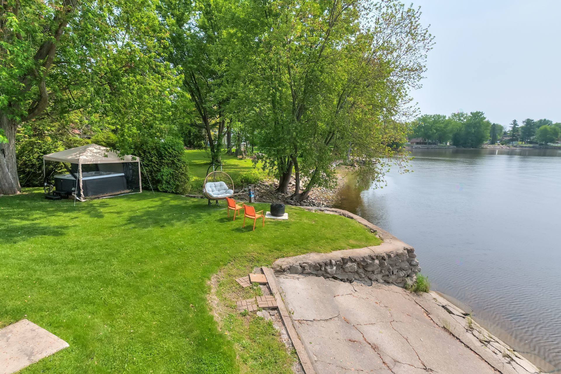 Bord de l'eau - 3695 Ch. Des Faisans, Saint-Placide, QC - Outdoor With Body Of Water