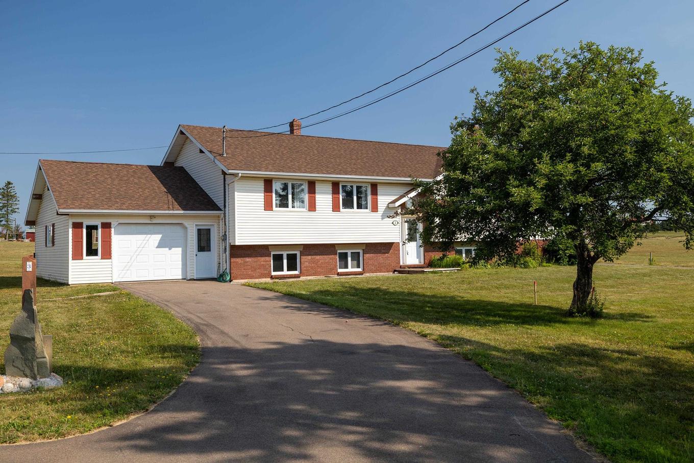 3 Macewen Lane, Cornwall, PE