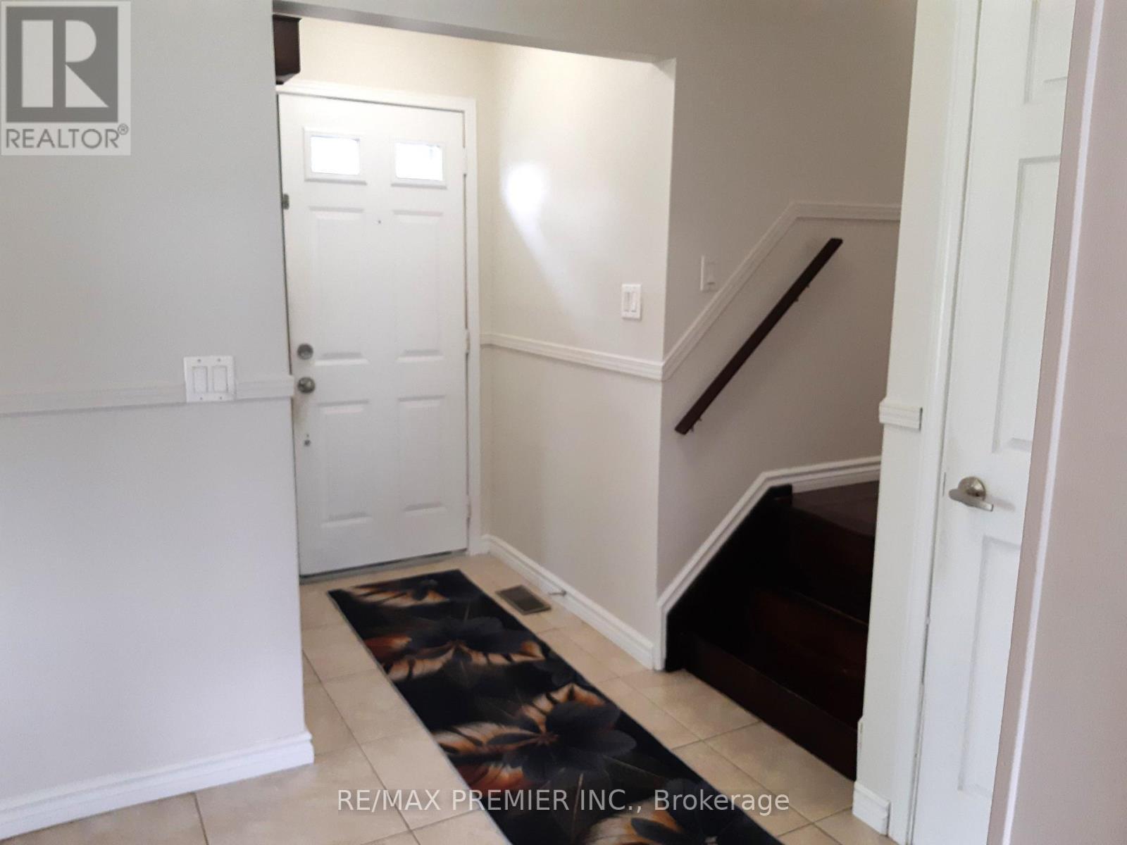 32 Dunblaine Crescent, Brampton, ON - Indoor Photo Showing Other Room