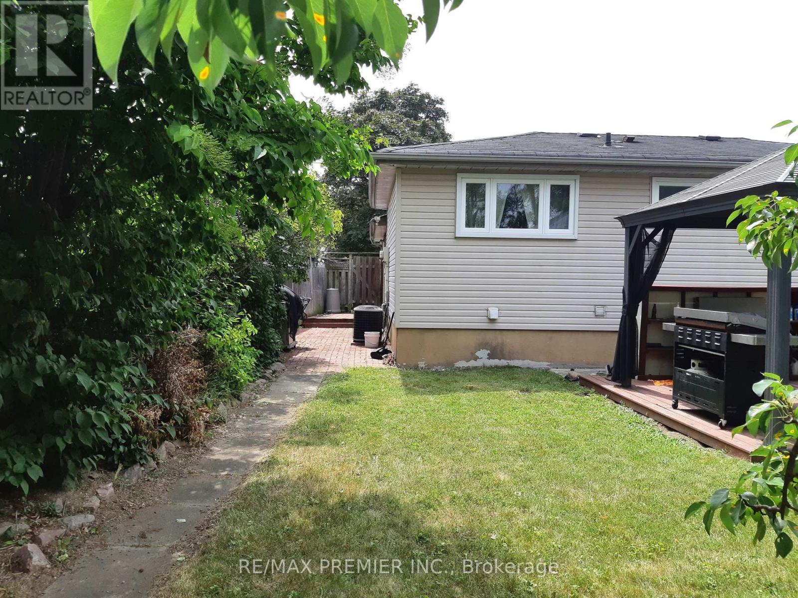 32 Dunblaine Crescent, Brampton, ON - Outdoor