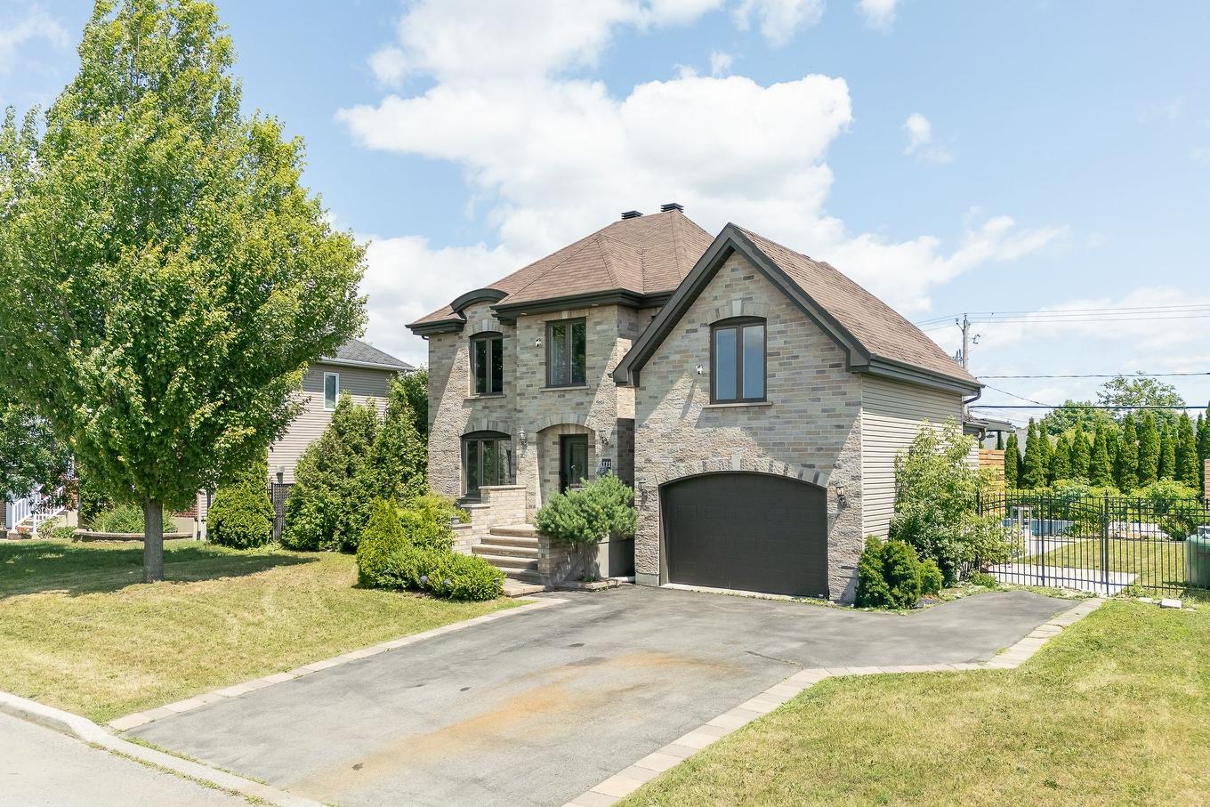 Frontage - 111 Rue Jean-Paul-Lemieux, Notre-Dame-De-L'Île-Perrot, QC - Outdoor With Facade
