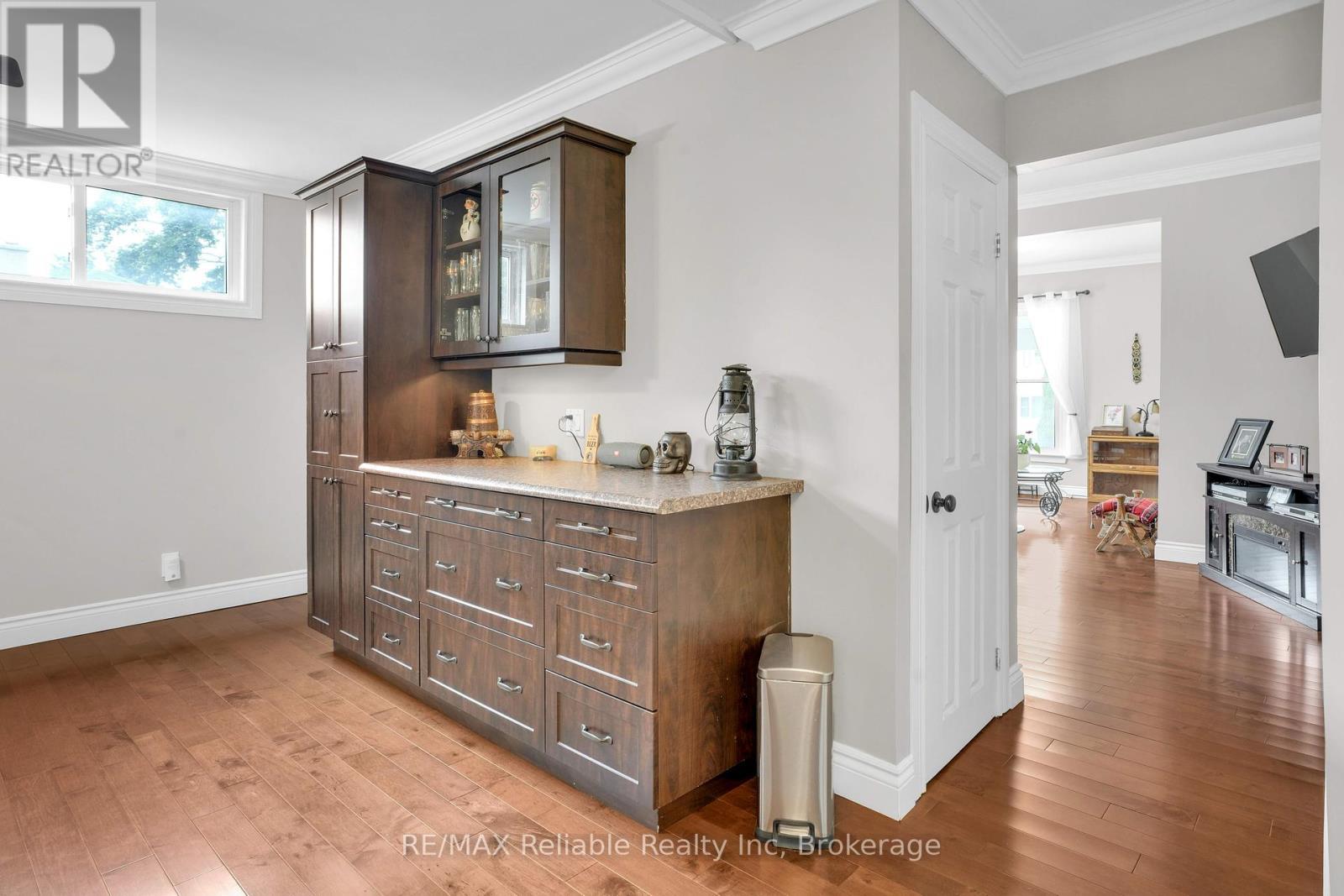 143 Albert Street, Central Huron (Clinton), ON - Indoor Photo Showing Other Room