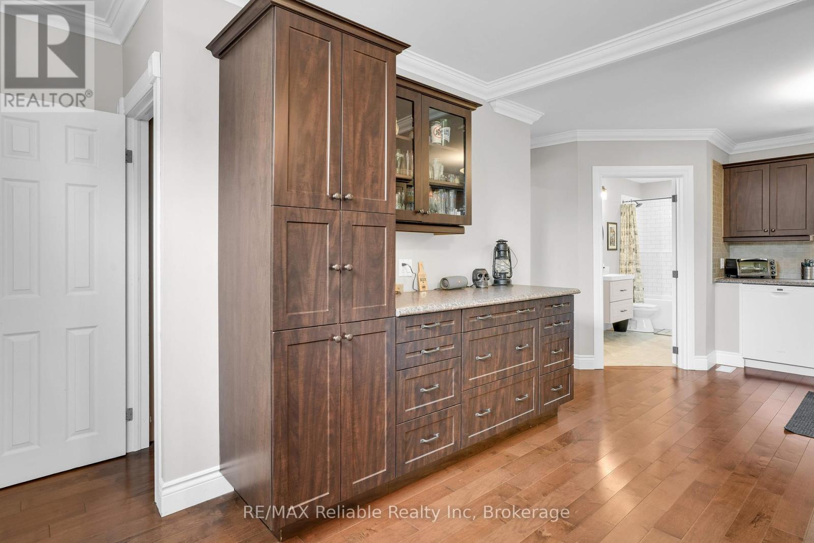 143 Albert Street, Central Huron (Clinton), ON - Indoor