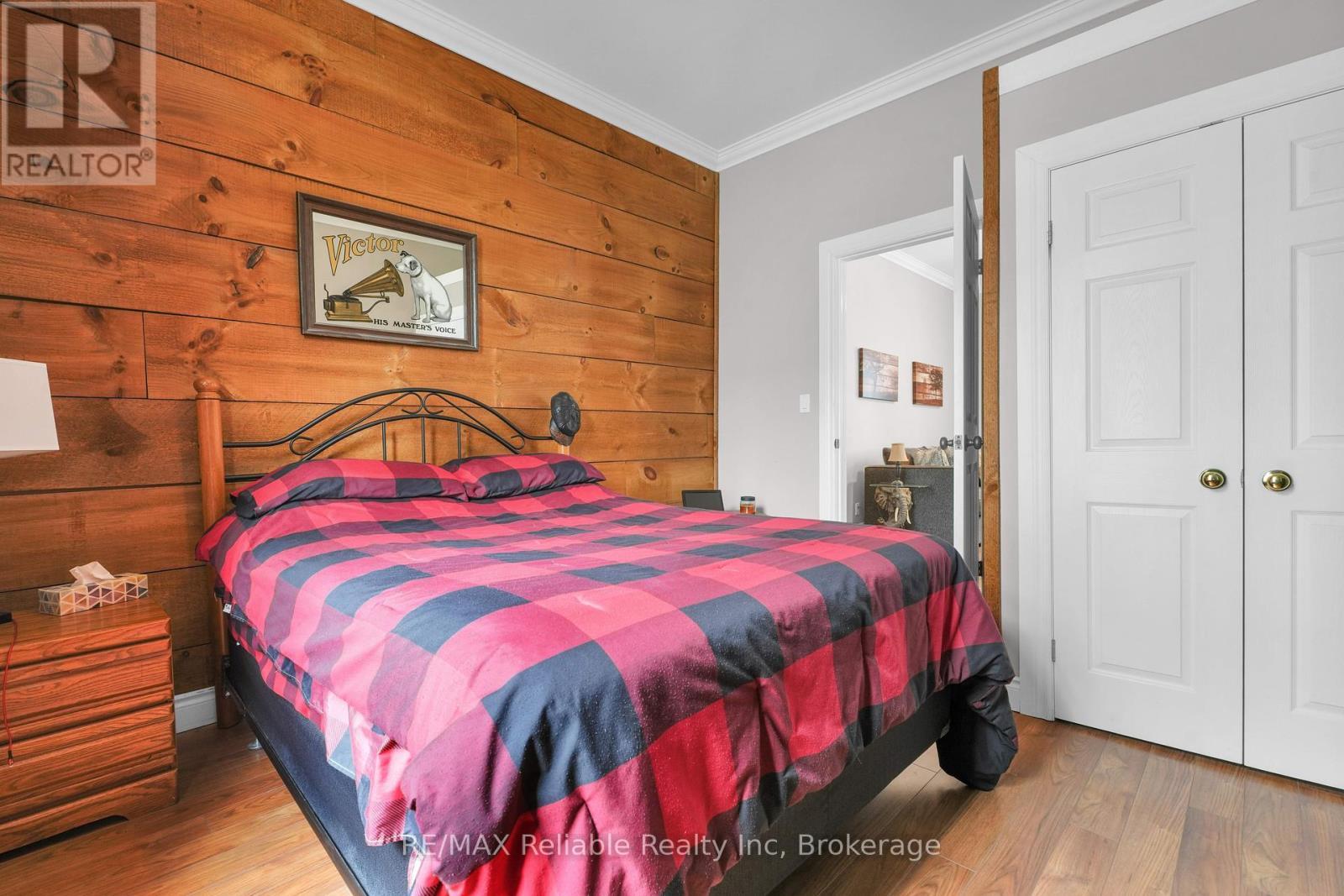 143 Albert Street, Central Huron (Clinton), ON - Indoor Photo Showing Bedroom