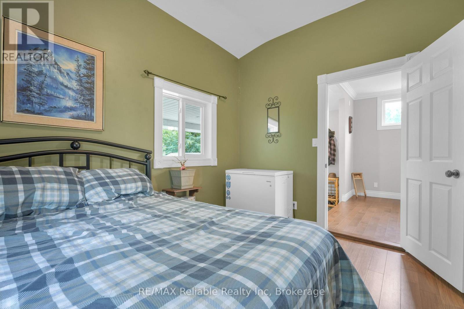 143 Albert Street, Central Huron (Clinton), ON - Indoor Photo Showing Bedroom