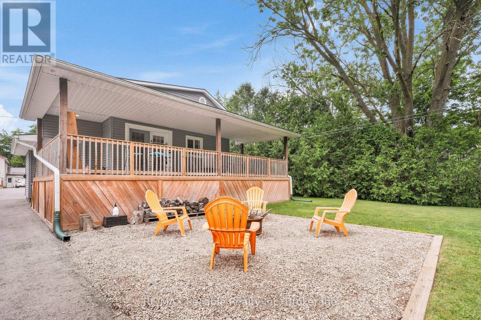 143 Albert Street, Central Huron (Clinton), ON - Outdoor With Deck Patio Veranda