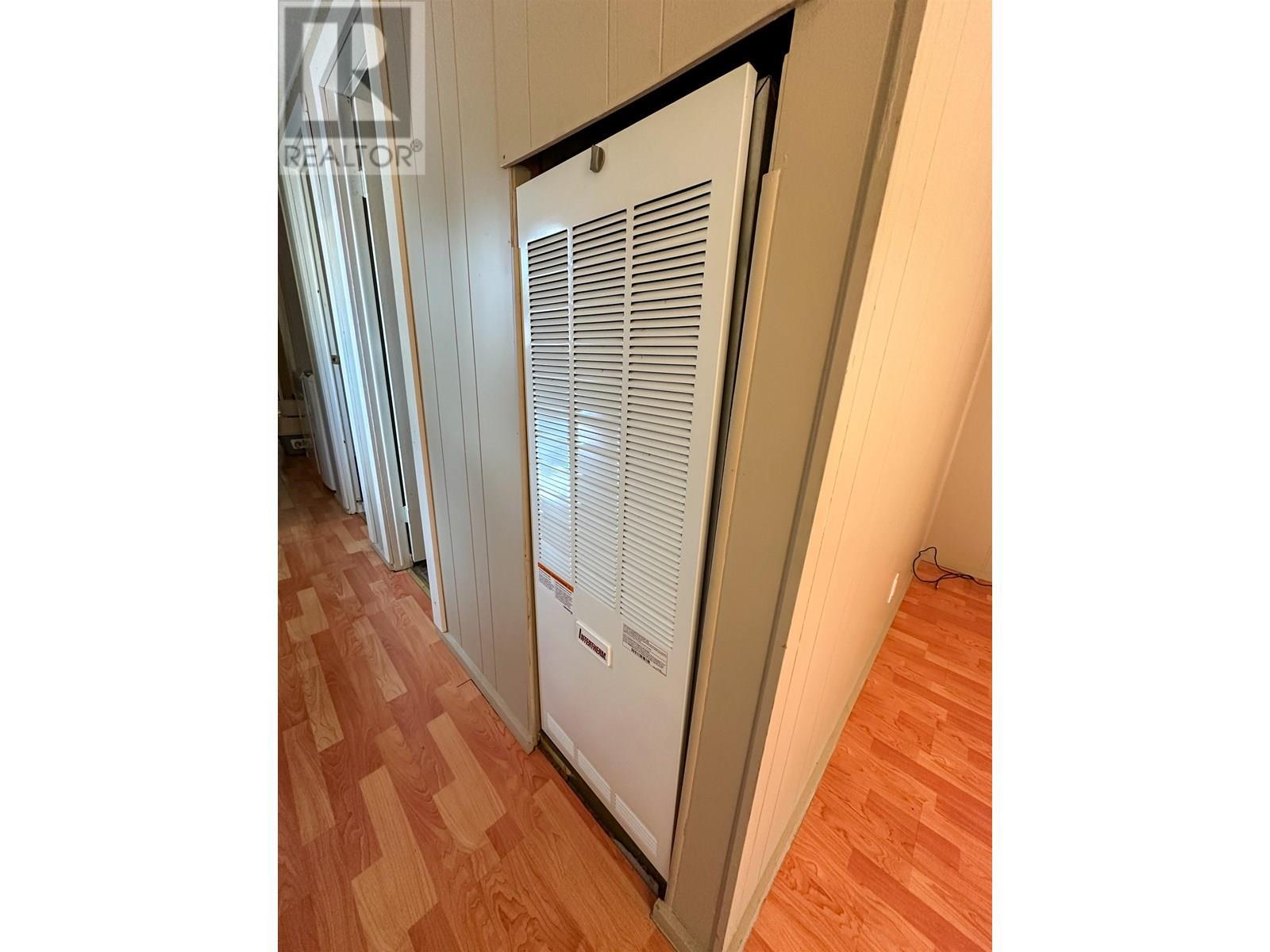 7 2091 E 16 Highway, Vanderhoof, BC - Indoor Photo Showing Other Room