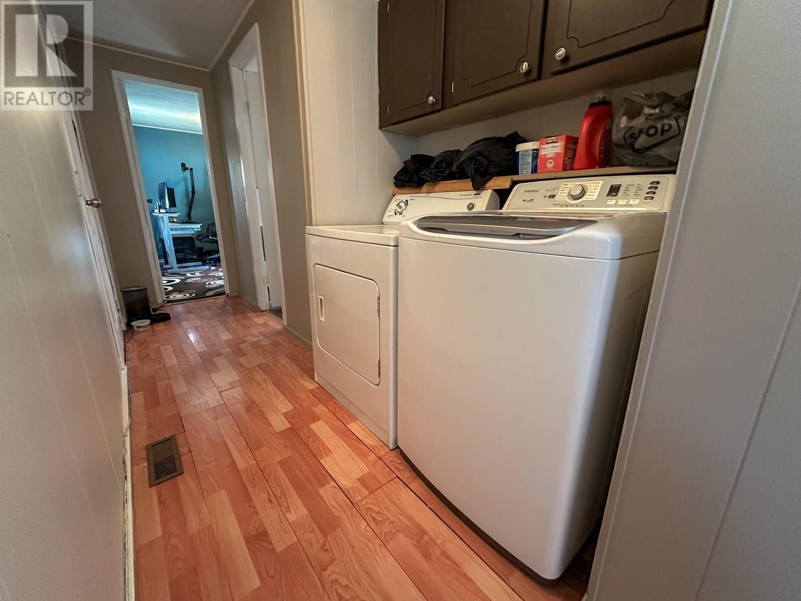 7 2091 E 16 Highway, Vanderhoof, BC - Indoor Photo Showing Laundry Room